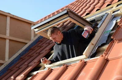 Pose de fenêtres de toit Velux à Gournay